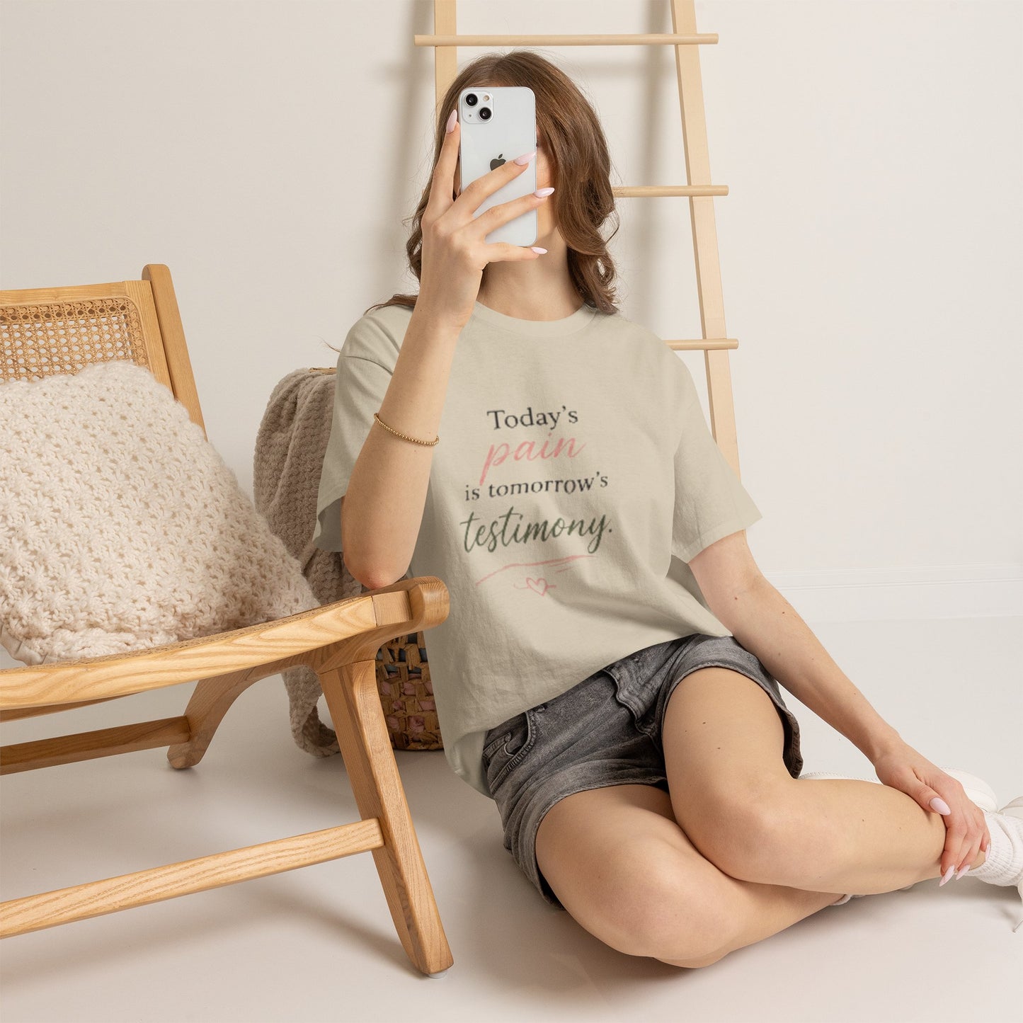 Inspirational Tee — “Today’s pain is tomorrow’s testimony” Motivational Graphic T-Shirt